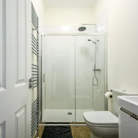 Flat 2 Bluebridge Cliffords Reach Apartamento *